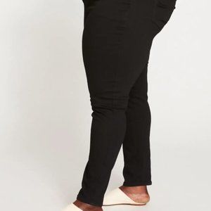 Universal Standard Seine High Rise Skinny Jeans 32 Inch